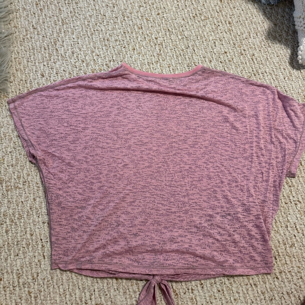 Pink Lululemon T shirt! Size 6!